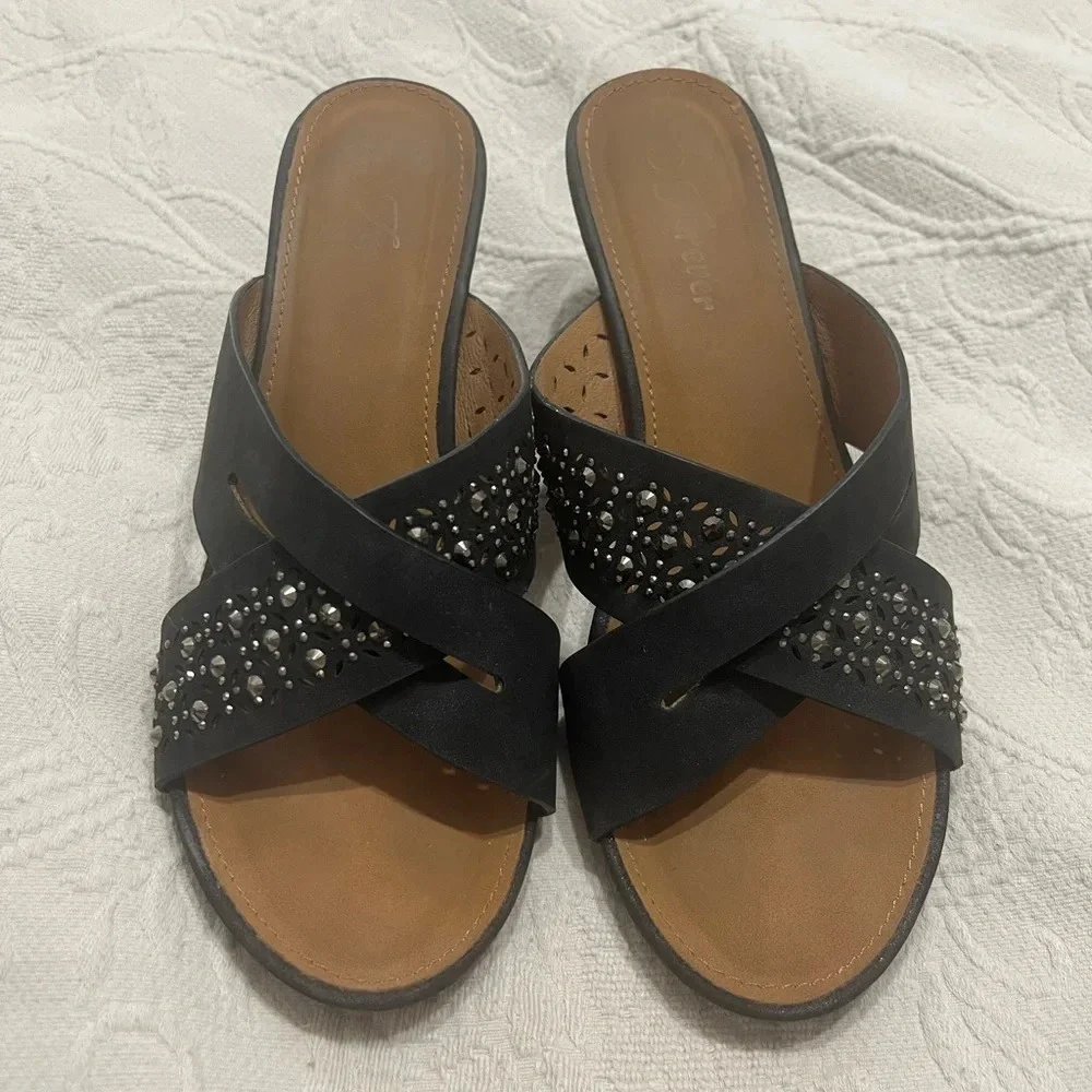 Black wedge, cross-over open toe, beaded, size 7
